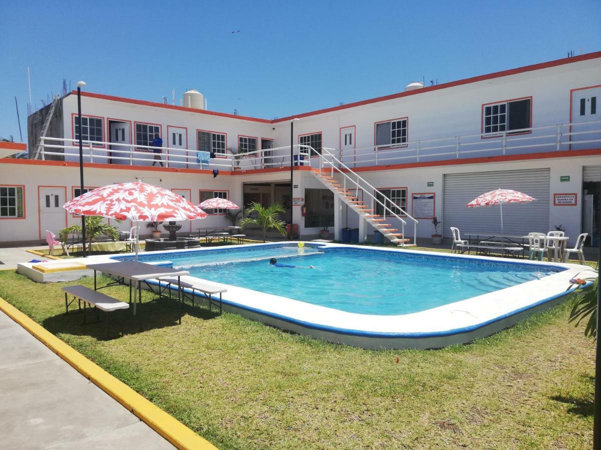 Hotel Villa Maran Chachalacas Ambiente Familiar Playa Chachalacas Bagian luar foto