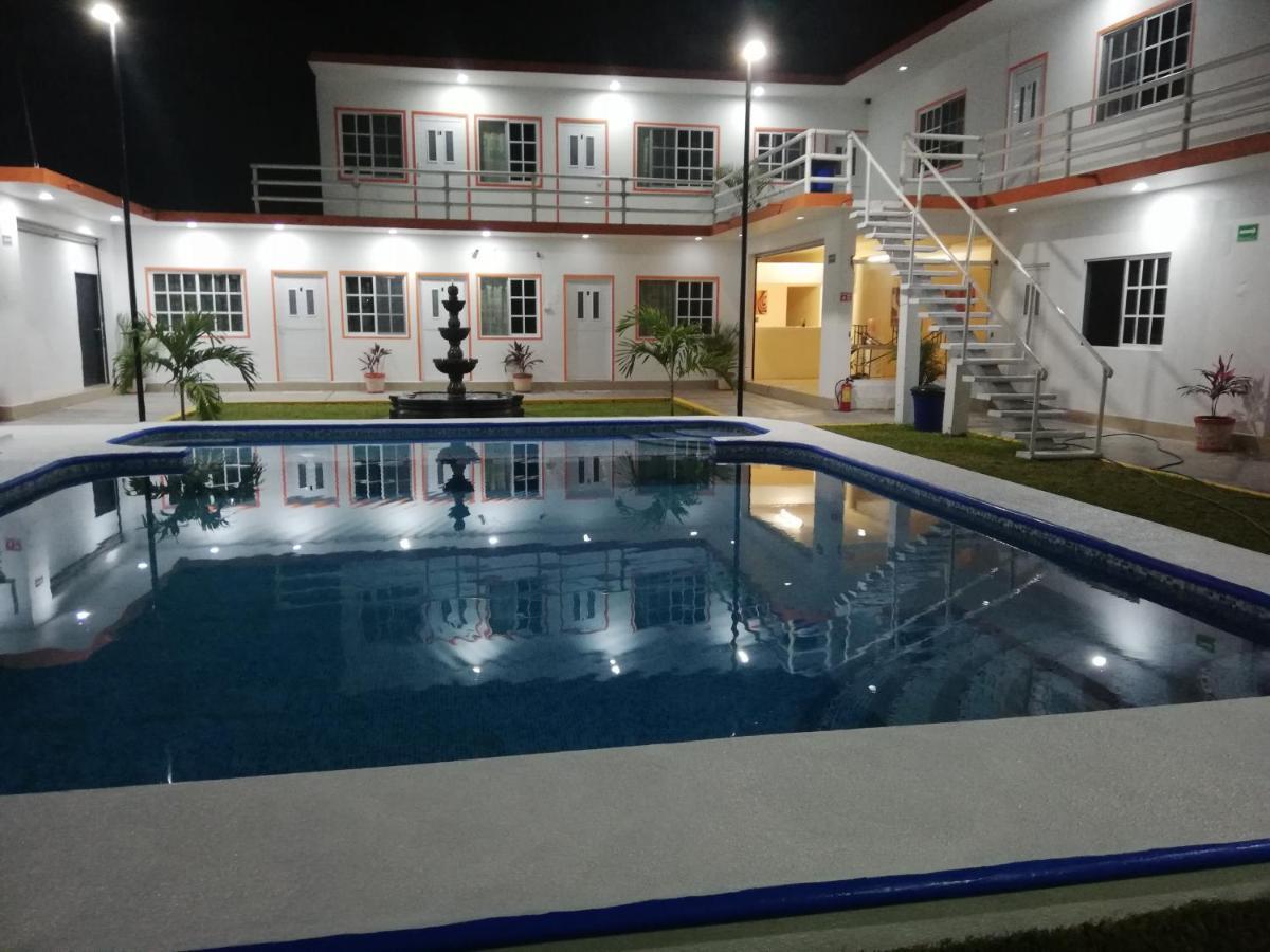 Hotel Villa Maran Chachalacas Ambiente Familiar Playa Chachalacas Bagian luar foto