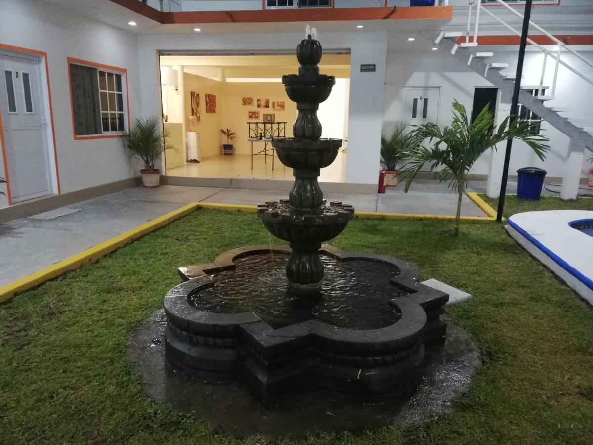 Hotel Villa Maran Chachalacas Ambiente Familiar Playa Chachalacas Bagian luar foto