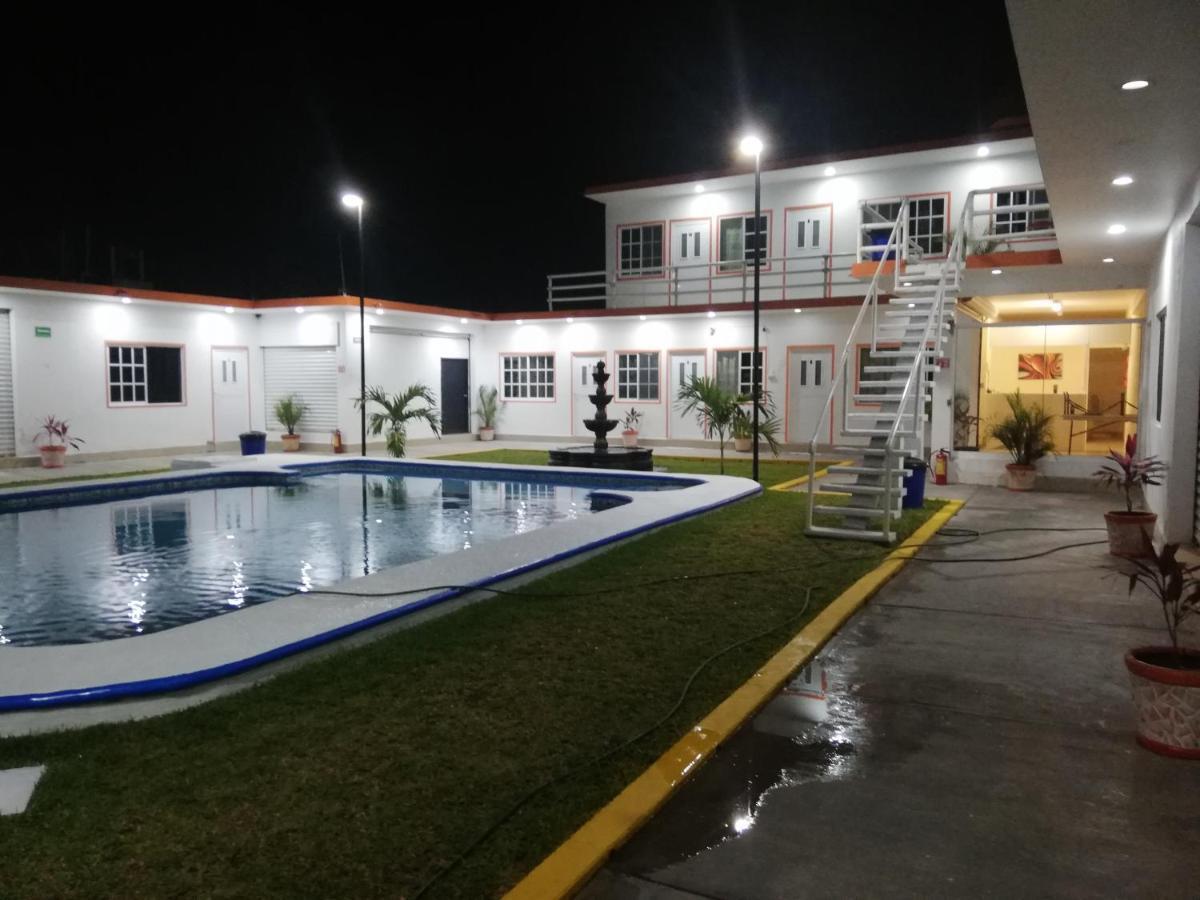 Hotel Villa Maran Chachalacas Ambiente Familiar Playa Chachalacas Bagian luar foto